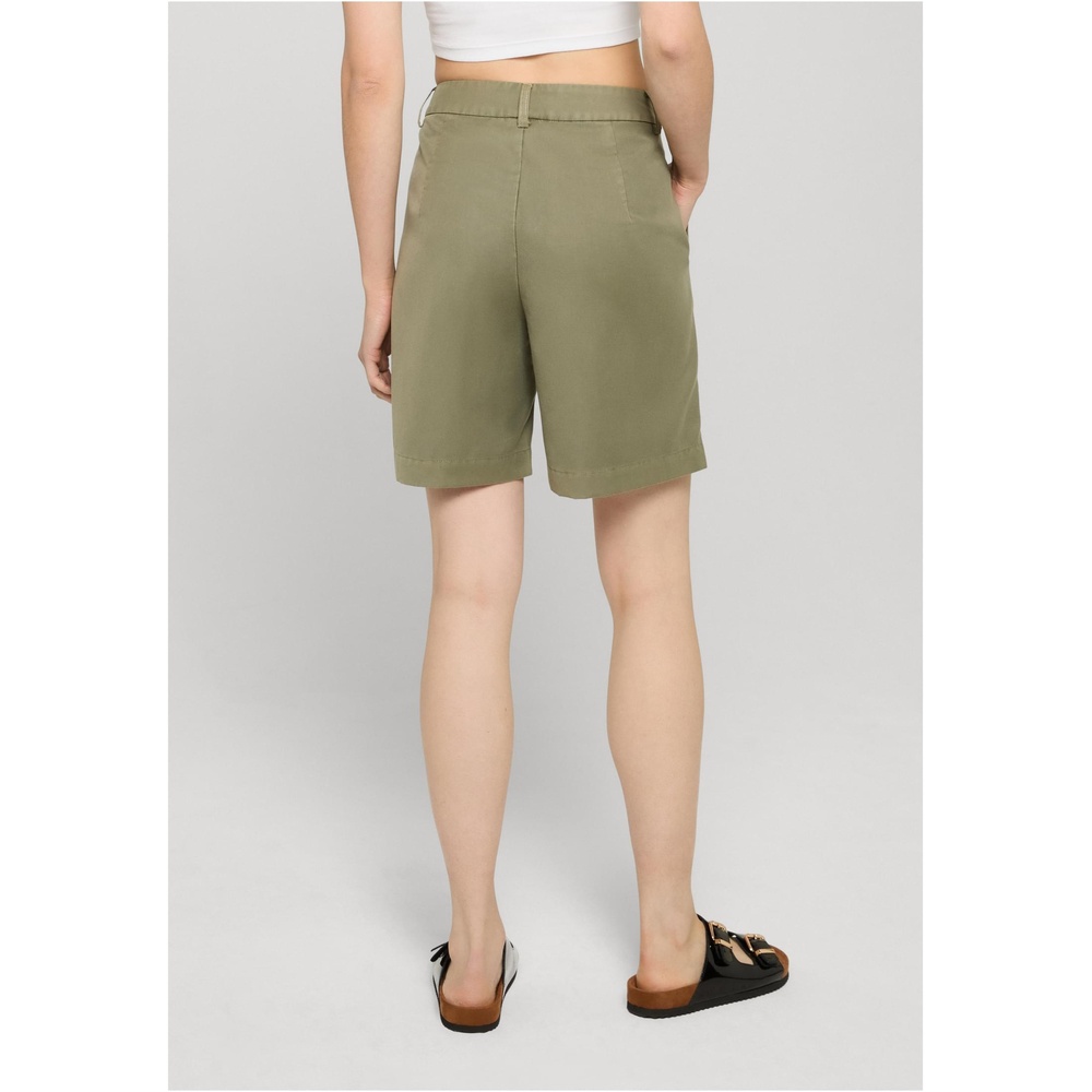 Urban Classics - Pleated Bermuda shorts - Olive green